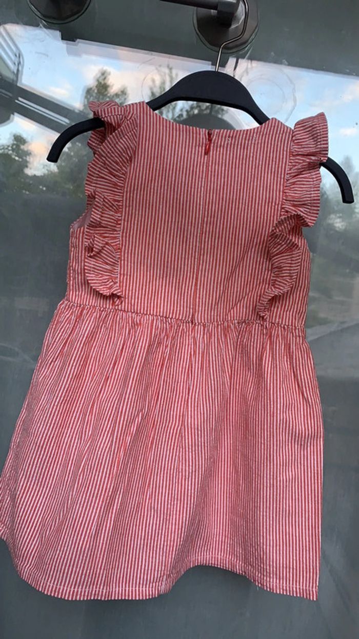 Jolie robe (24 mois) - photo numéro 5