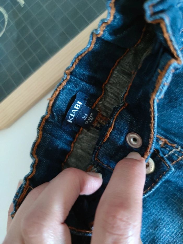 Short en jeans 3 mois - photo numéro 3