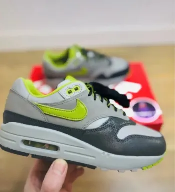 Nike Air Max 1 HUF Green + Keychain + extra laces Taille 36.5