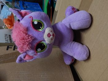 peluche chat mauve 