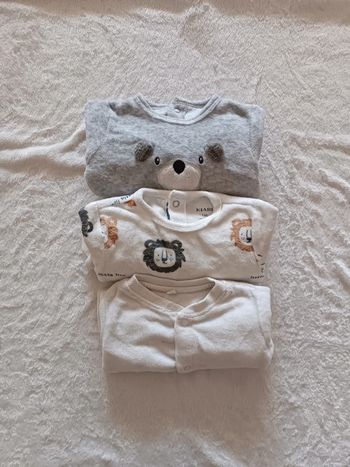 Lot 3 pyjamas 1 mois