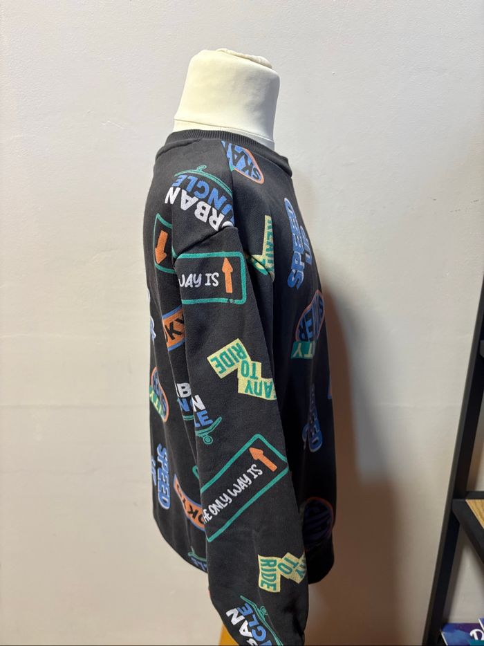 Pull garçon taille 122/128 - photo numéro 3