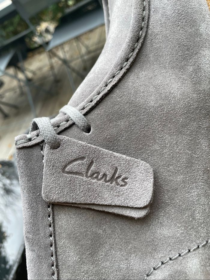Clarks boots  Wallabee Evo en nubuck - grise - photo numéro 7