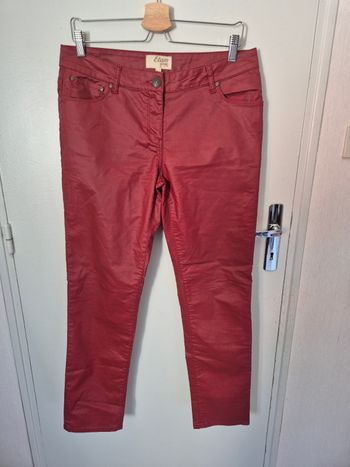 Magnifique pantalon style sky taille 42