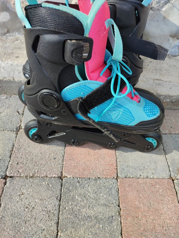 Roller Firefly Intersport. Pointure 29/32 - photo numéro 2