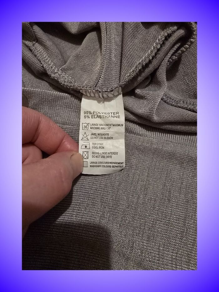 Gilet/Top Boutonné B&K Style – Coupe Asymétrique Longue – Plissé et Drapé – Gris Taupe – Taille 3 – Très Bon État - photo numéro 4