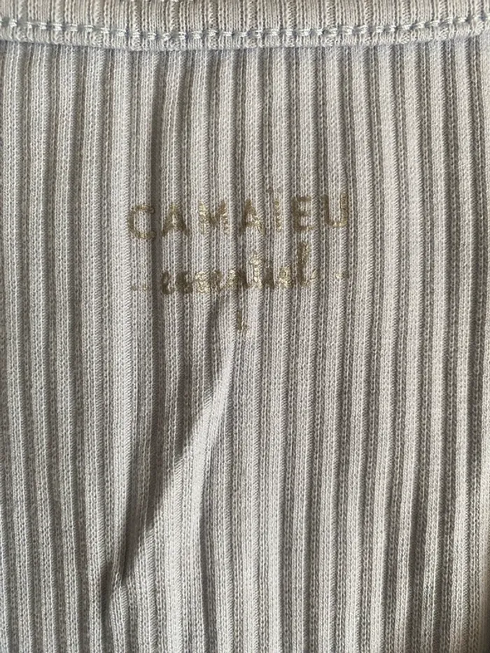 Débardeur col V bouton bleu clair Camaïeu court taille L - photo numéro 4