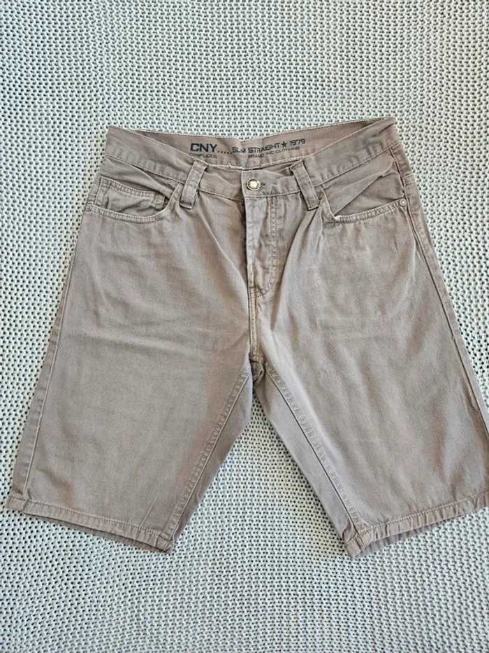 Short gris