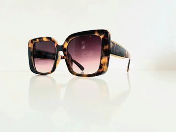 Lunette de soleil femme rectangulaire marron léopard verres dégradés uvprotection catégorie 2