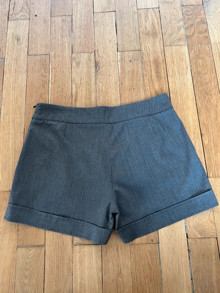 Short gris taupe Naf Naf taille 38 - photo numéro 4