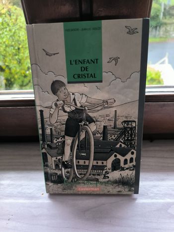 livre L'enfant de cristal - yves sandre en tres bon etat ref EC