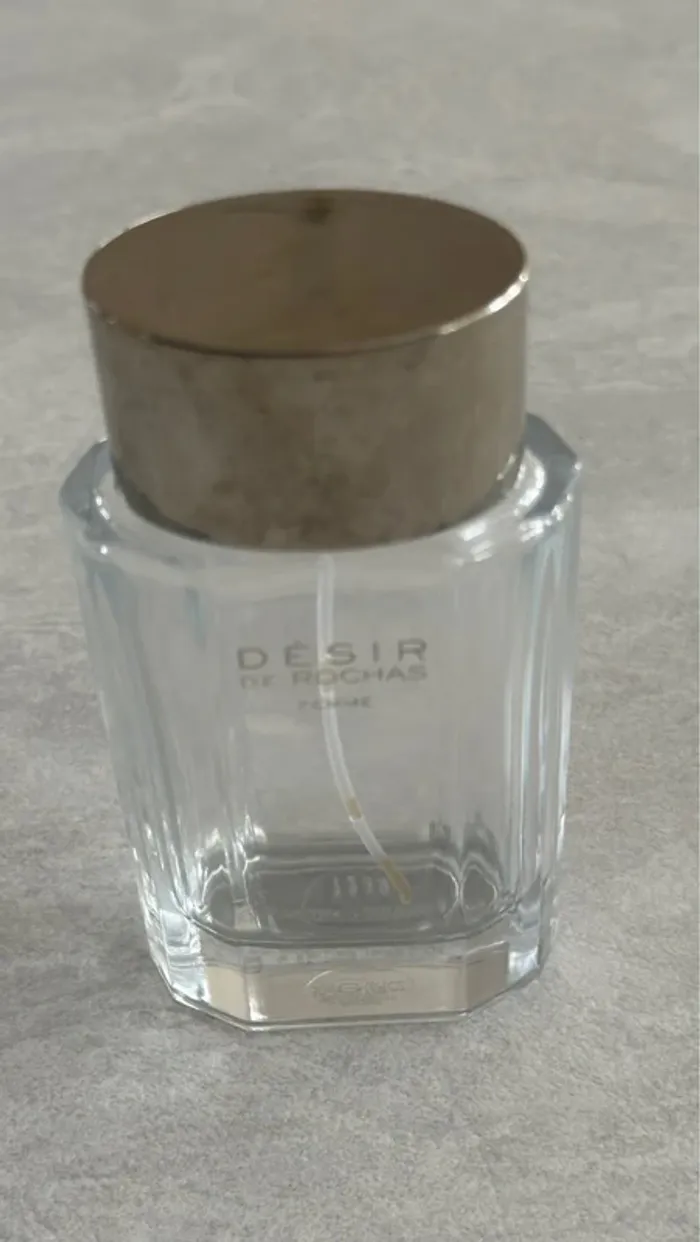 🤩 flacon vide idéal collectionneur🤩 Eau de toilette 50 ml Désir de Rochas pour femme