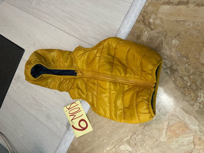 Veste sans manches 6 mois - photo numéro 2