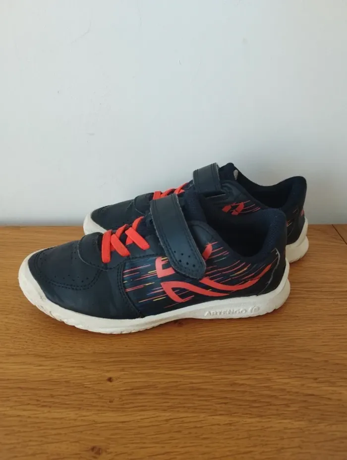 Baskets Artengo taille 31 - photo numéro 3