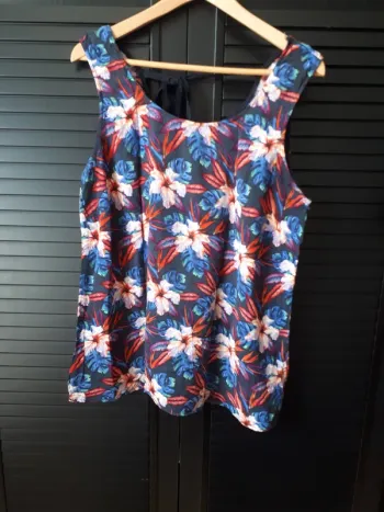 Jolie blouse fleurie