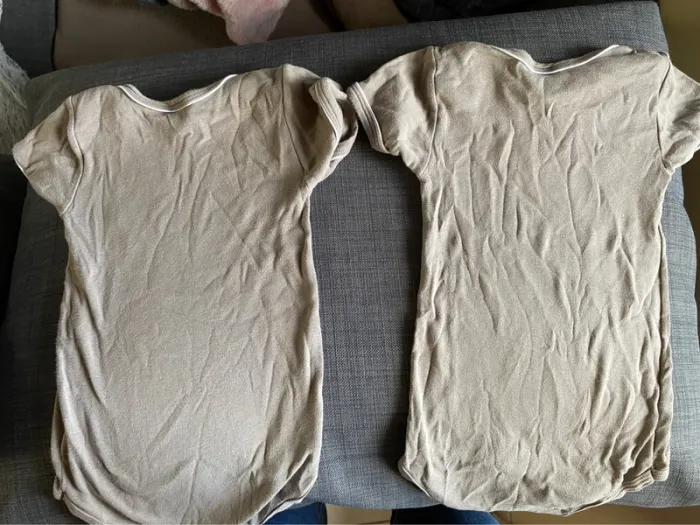 Lot de deux bodies manches courtes Petit Bateau 36mois - photo numéro 2