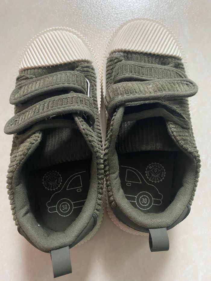 Basket en velours côtelé neuves - photo numéro 3