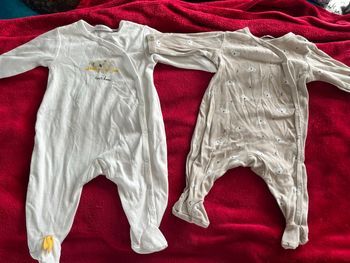 Lot 2 pyjamas
