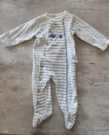 Grenouillère 12 mois neuve