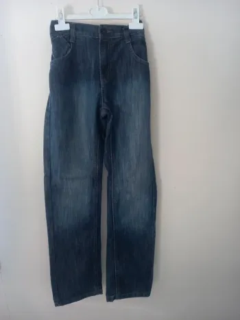 Pantalon jean bleu de la marque " by kool "