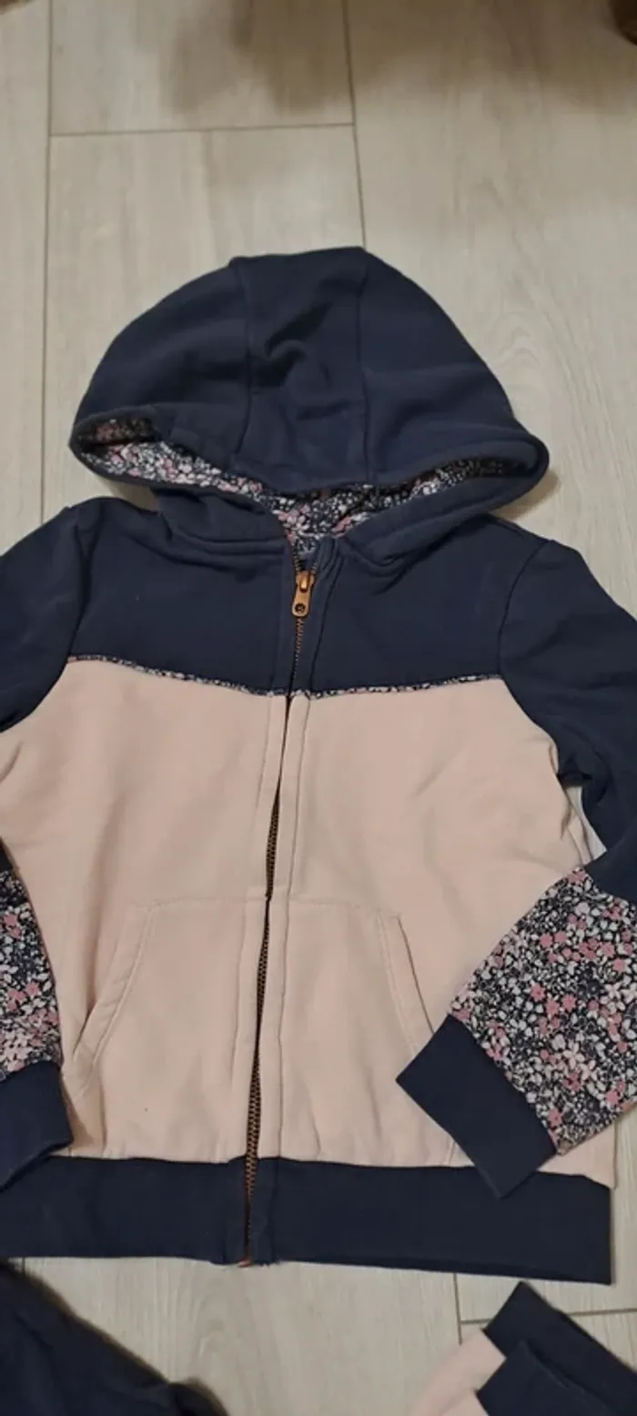 Ensemble jogging 7/8A - photo numéro 4