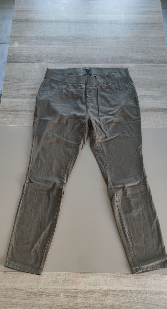 Jean kaki femme Kiabi T50 stretch