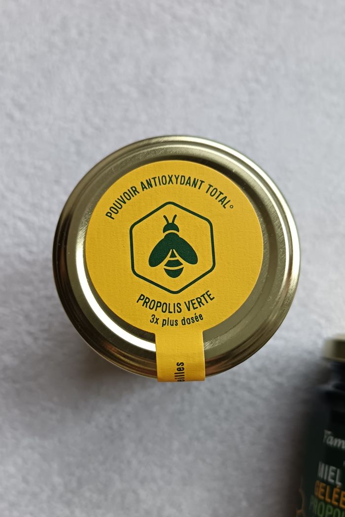 2 pots miel de thym, gelée royale et propolis verte Famille Mary NEUF - photo numéro 5