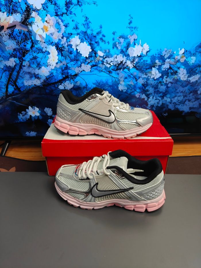 Nike Zoom Vomero 5 Photon Mousse Rose Poussière Taille 39 - photo numéro 5
