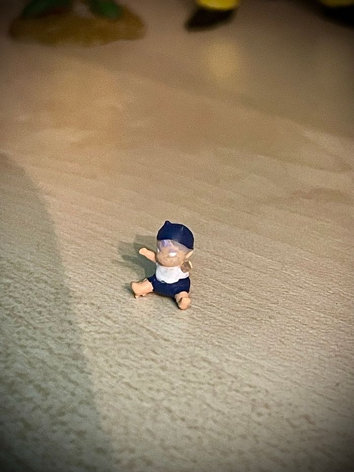 Figurine dragon ball bébé Trunks - photo numéro 2