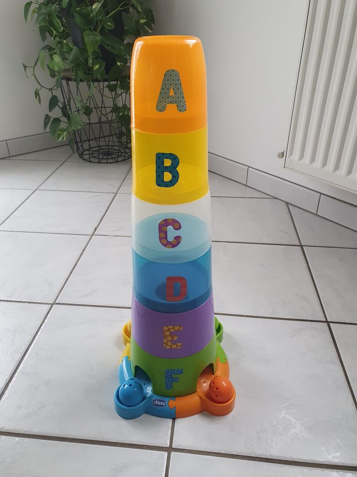 Tour Vtech avec ses balles