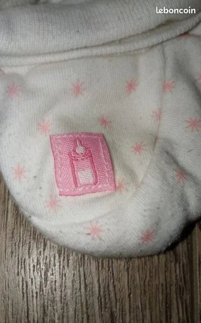 Lot bonnet chaussons blanc pois rose fille grain de blé taille 1 mois - photo numéro 4