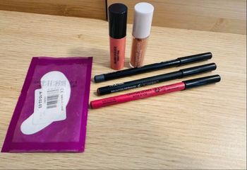 🌼maquillage blush highlighter neuf 🌼