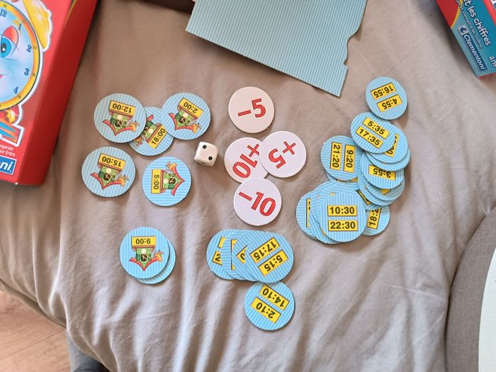 Jeu l'heure et les chiffres neuf - photo numéro 5