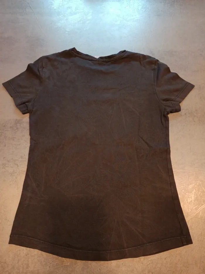 Vends tee-shirt enfant puma taille 11-12 ans . - photo numéro 4