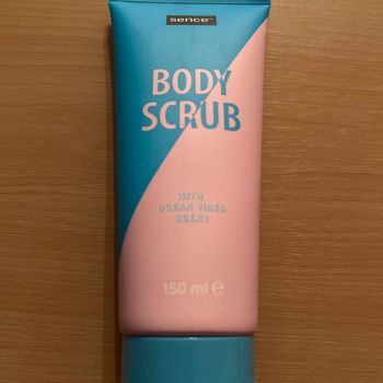 1 scrub corps océan 150 ml neuf