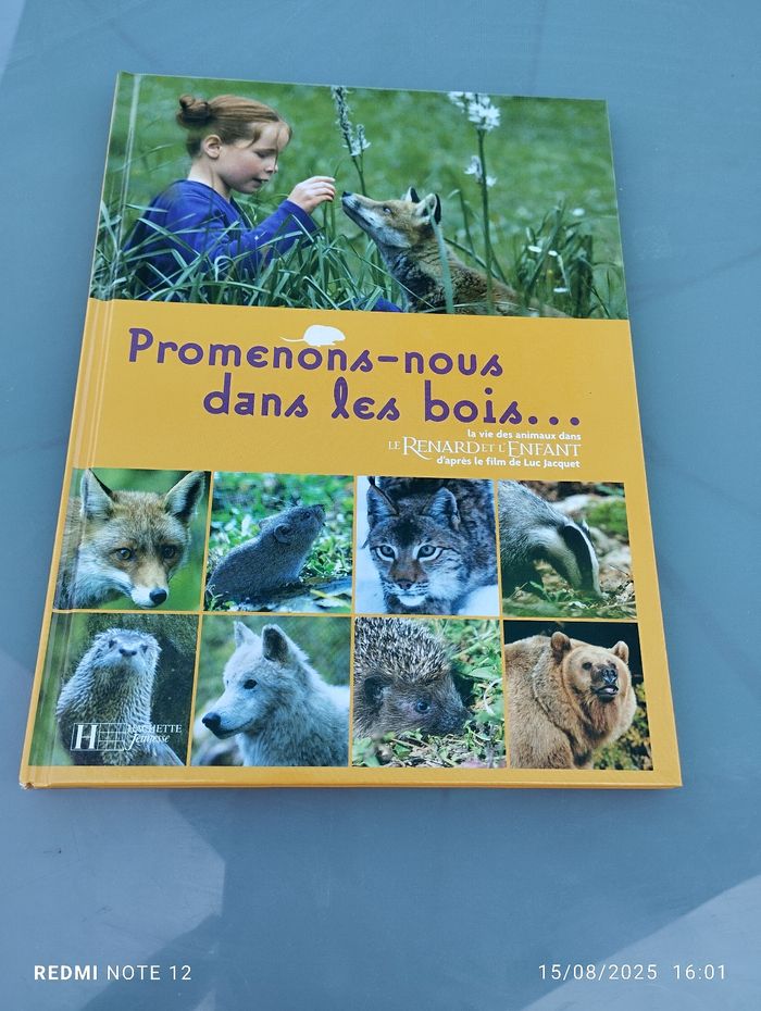 Livre promenons-nous dans les bois