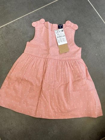 Robe rose à pois