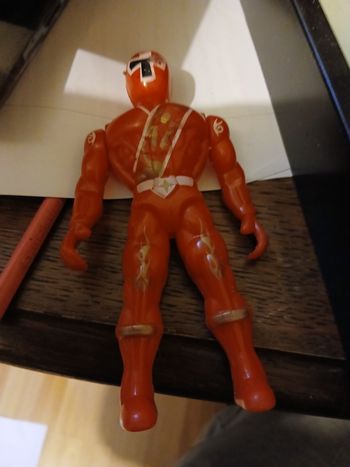 Figurine power rangers rouge 13cm neuve 