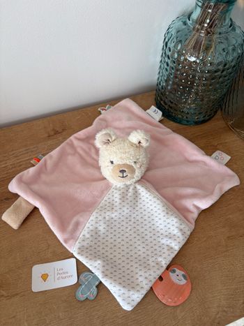 Doudou lama rose blanc Noukies