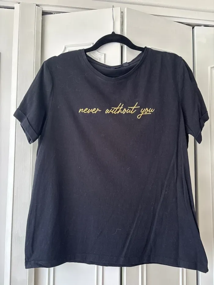 T shirt L