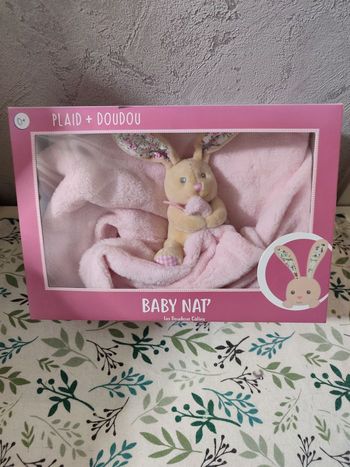 Doudou +plaid lapin rose liberty baby nat'