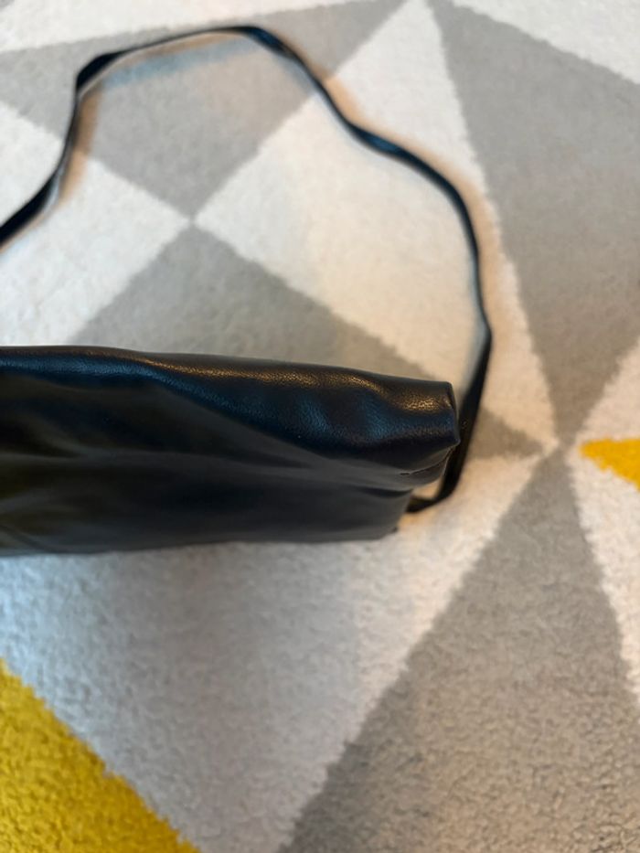 Sac à bandoulière en cuir synthétique vintage - photo numéro 6