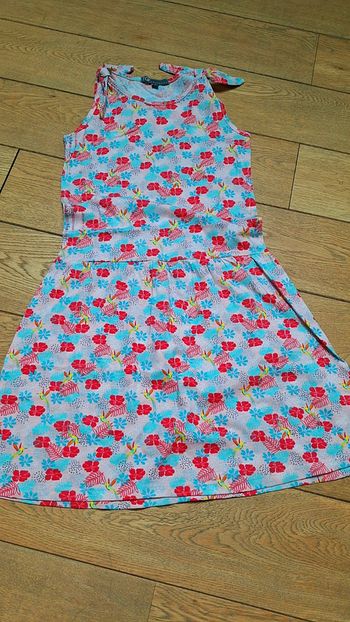 Belle robe d été  à fleurs