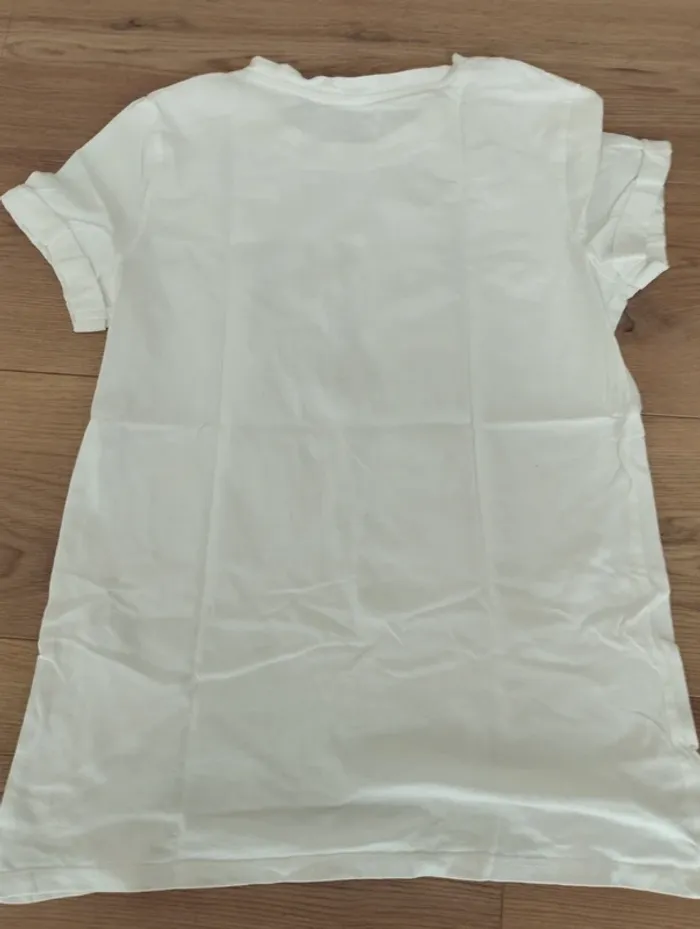 Tee shirt blanc à motif Kiabi 36 - photo numéro 2