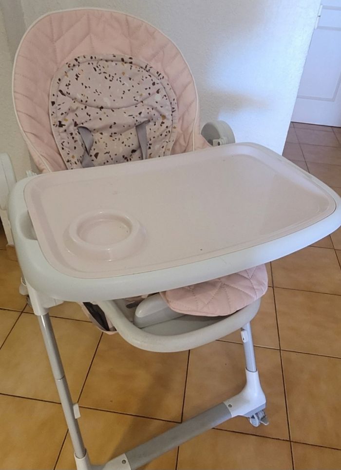 chaise haute - photo numéro 2