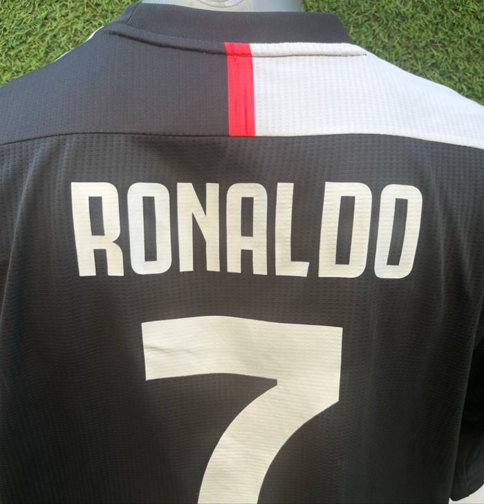Maillot Ronaldo Juventus Turin - photo numéro 4