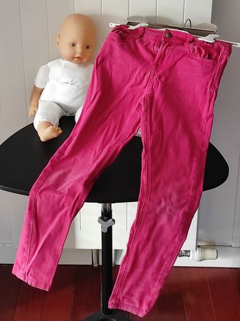 👖 Pantalon en toile fille 10 ans – coloris cerise – très bon état