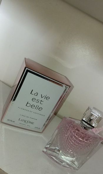 Parfums la vie est belle