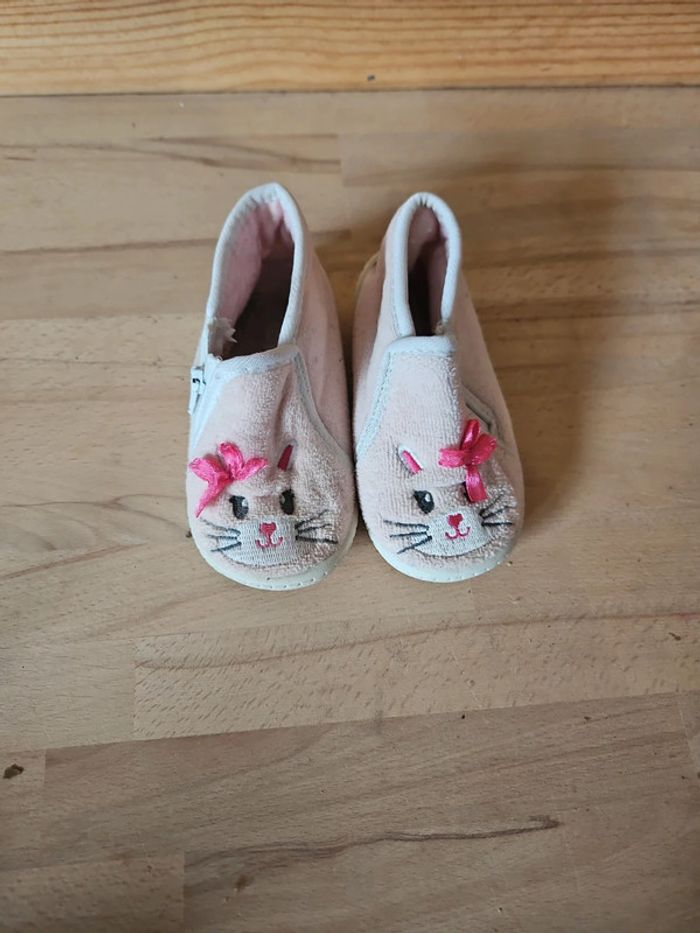 Chausson fille taille 22.