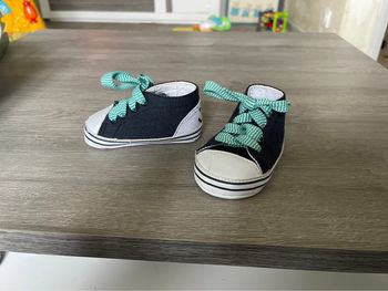 Chaussures bébé taille 17 /18